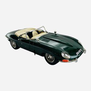 Vintage Bburago 1:18 1961 Jaguar E Cabriolet Diecast Model Car Green JDU 877E